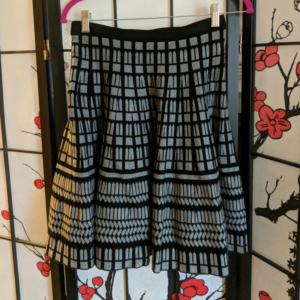 Carmen Marc Valvo sweater skirt